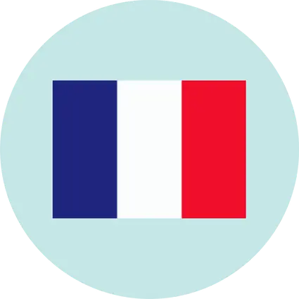 Je veux un croquis de mini piscine en bleu foncé avec un fond bleu #C5E6E6 le format de l’image doit etre rond (7)